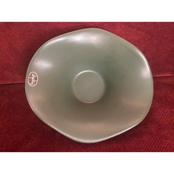 Hyalyn Matte Green Porcelain Bowl - Picture 5 of 6